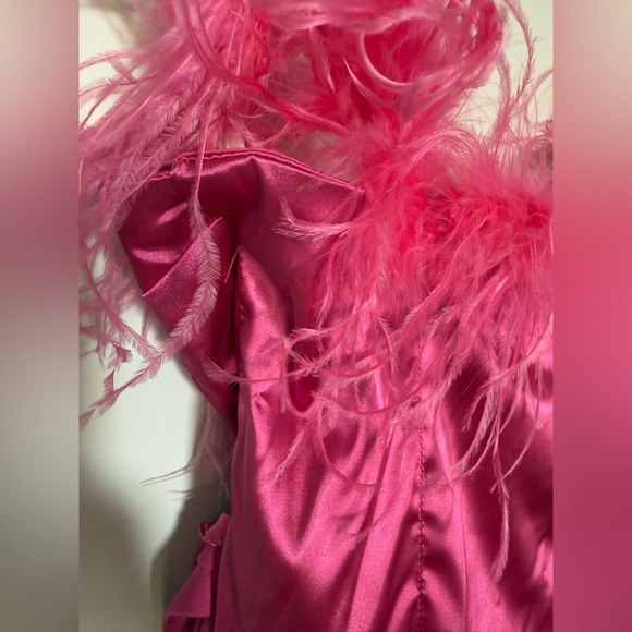 NWT Revolve More To Come Cierra Strapless Feather Wrap Dress in Hot Pink - Picture 8 of 12